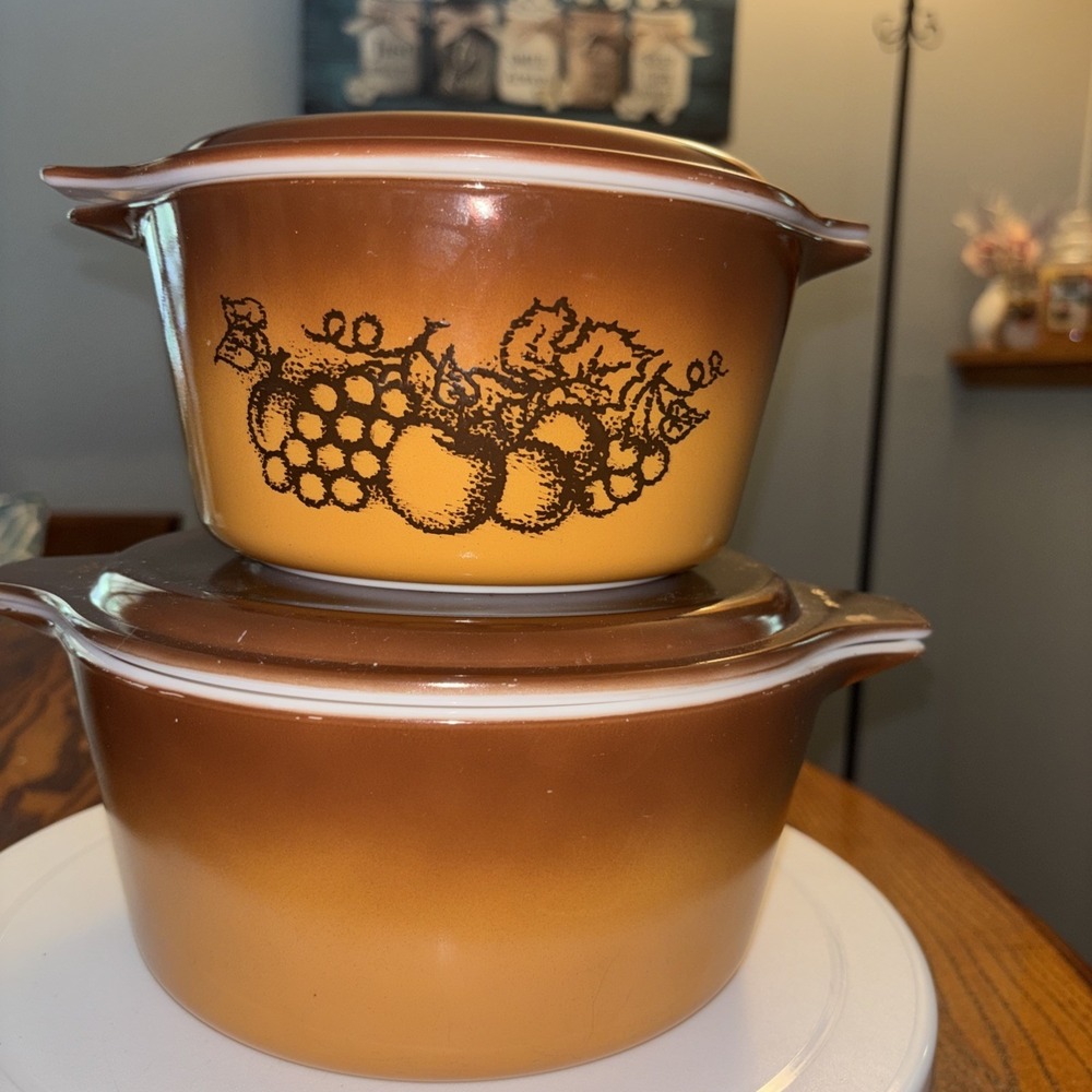 Vtg. Old Orchard 473&474 serve and store bowls W/original Lids EUC